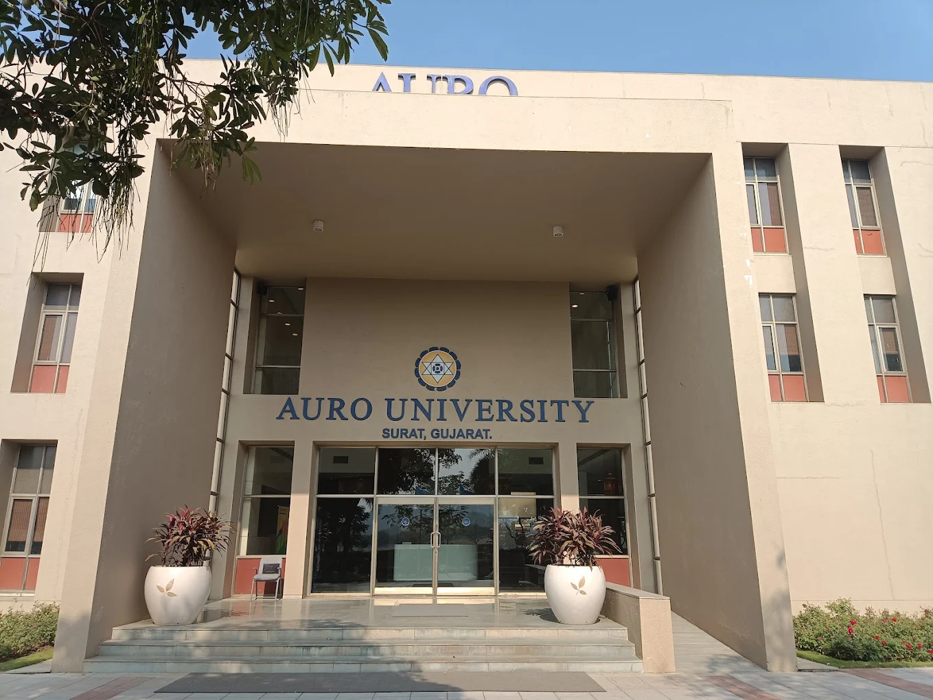 surat-international-center