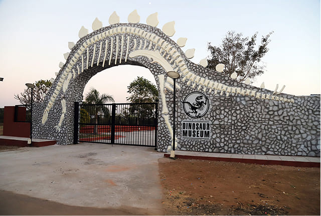 Balasinor-Dinosaur-Museum
